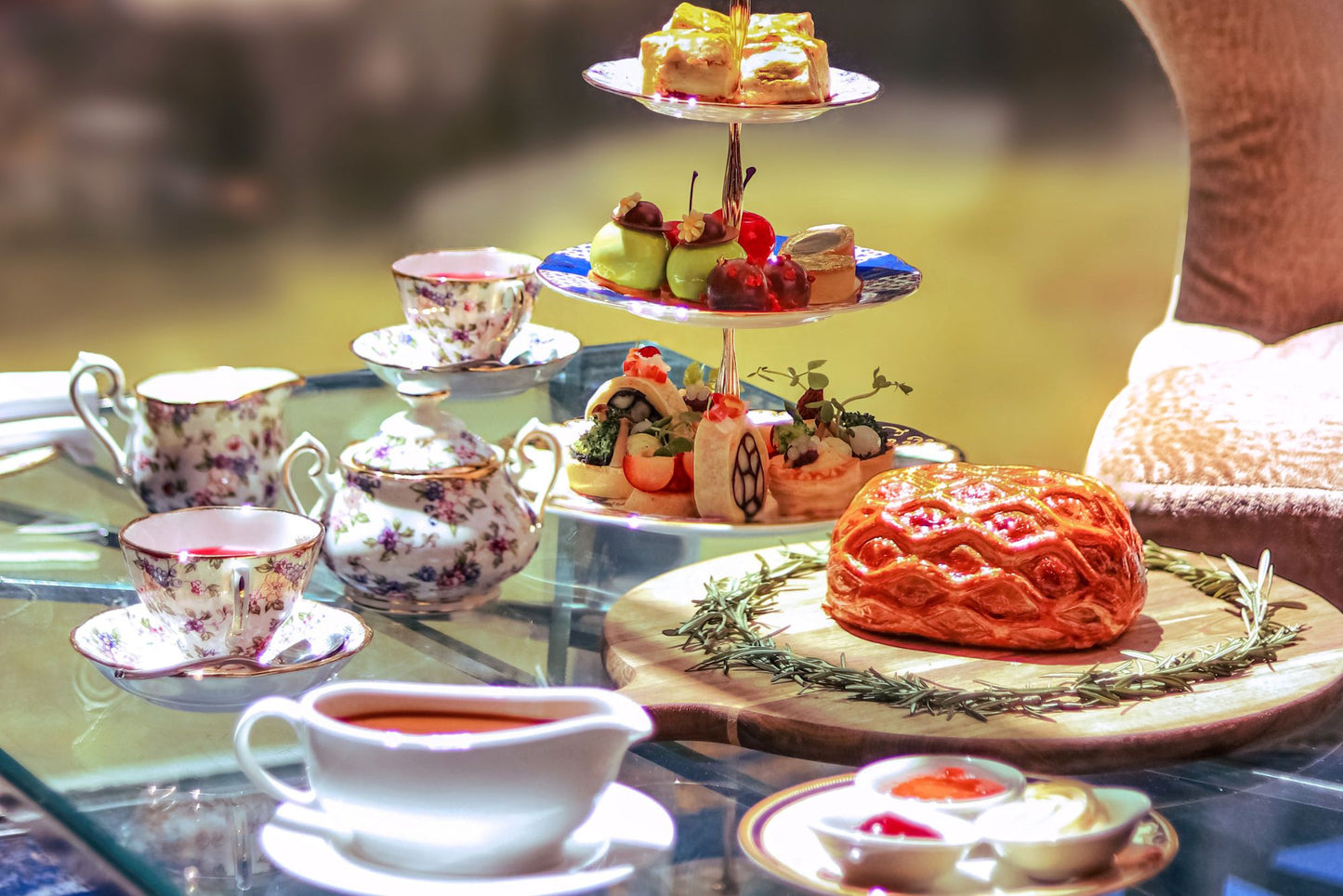 Royal Afternoon Tea - Smoke in the Castle