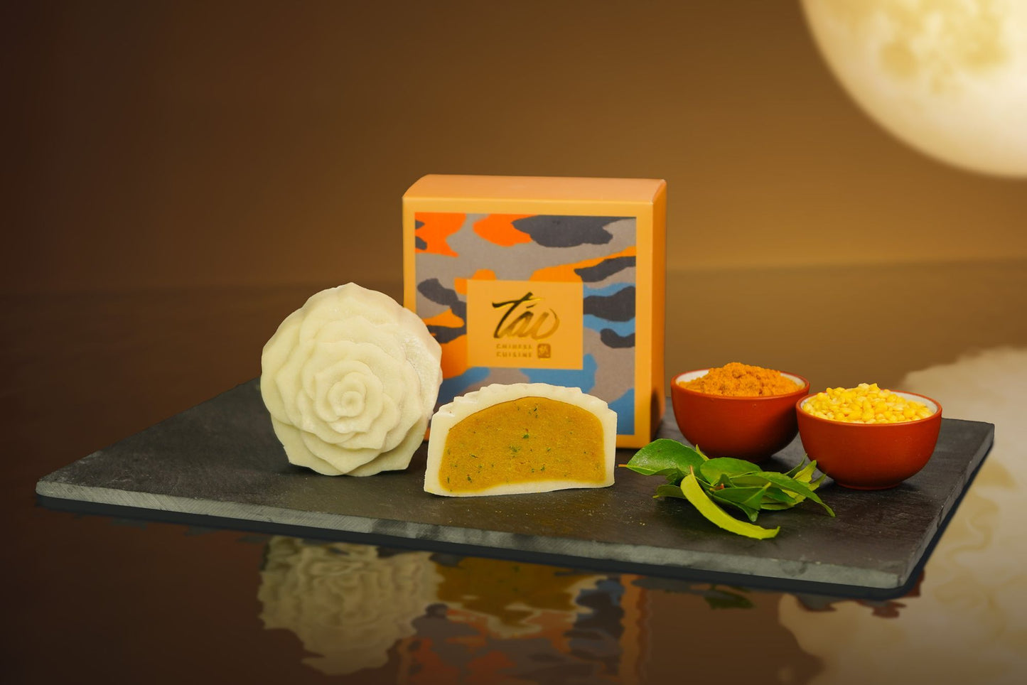 [NEW] Coconut with Curried Mung Bean Snow Skin Mooncake
